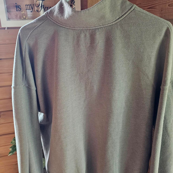 SO Brand Sage Green Sweatshirt - Picture 2 of 3